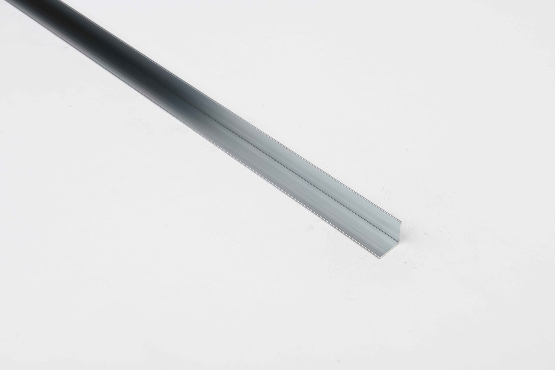 Equal Angle Profile Ice Silver - Aluminium